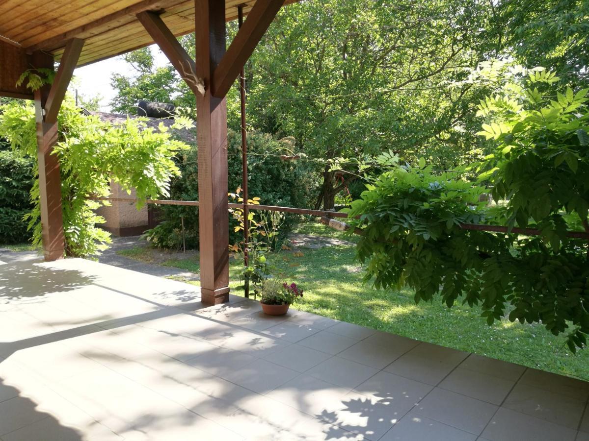 Holiday House Retro Szántód المظهر الخارجي الصورة
